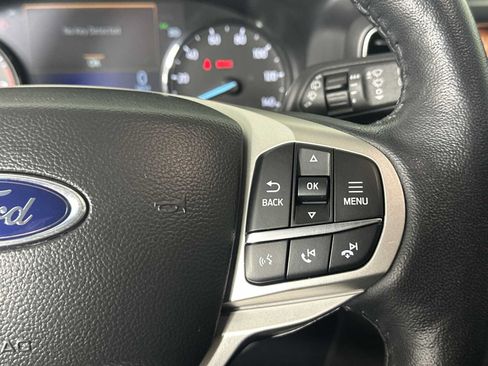 Used 2023 Ford Explorer XLT w/ Equipment Group 202A RWD image 30