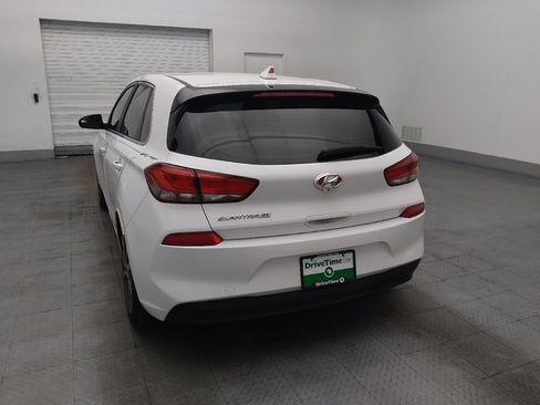 Used 2018 Hyundai Elantra GT FWD image 6