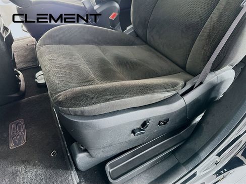 Used 2019 Dodge Grand Caravan SE image 27