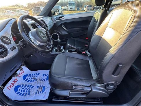 Used 2012 Volkswagen Beetle 2.5 image 31