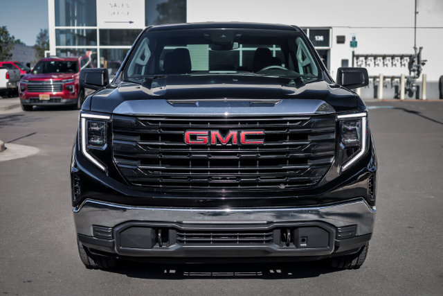 Used 2023 GMC Sierra 1500 Pro w/ Pro Value Package AWD/4WD image 6