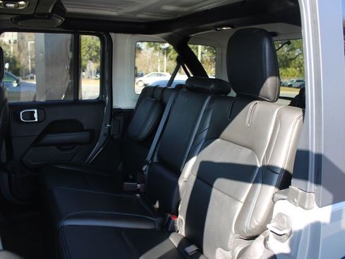 Used 2023 Jeep Wrangler Unlimited Rubicon 4xe image 39