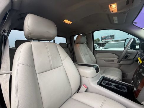Used 2011 Chevrolet Silverado 2500 LTZ w/ LTZ Plus Package AWD/4WD image 25
