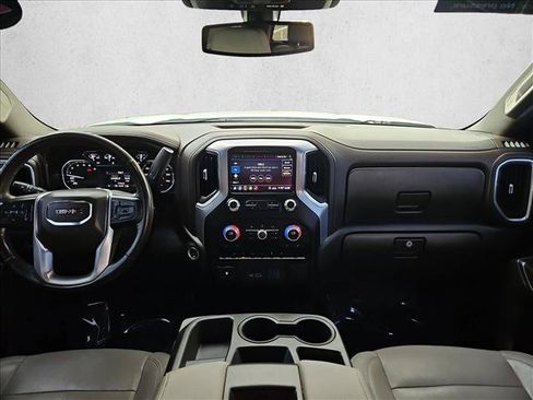 Used 2020 GMC Sierra 1500 SLT w/ X31 Off-Road Package AWD/4WD image 18