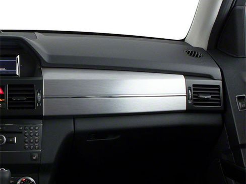 Used 2010 Mercedes-Benz GLK 350 4MATIC image 18