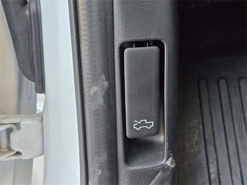 Used 2024 Ford Ranger XL image 15