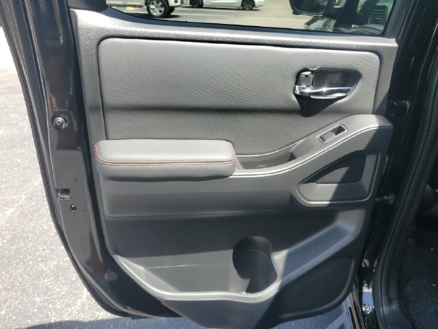 Certified 2024 Nissan Frontier PRO-4X w/ Pro Premium Package AWD/4WD image 7