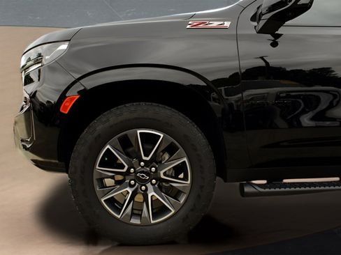 Used 2022 Chevrolet Tahoe Z71 w/ Luxury Package image 7