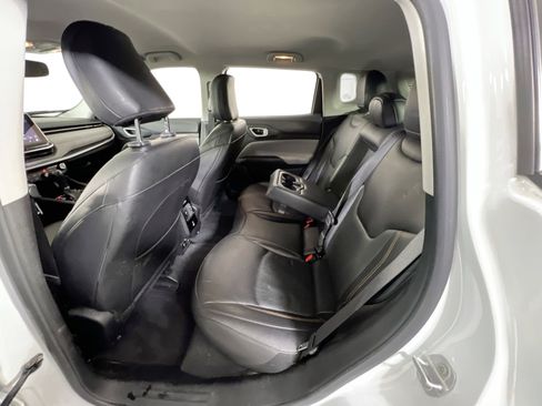 Used 2022 Jeep Compass Latitude image 22