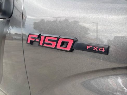 Used 2014 Ford F150 FX4 w/ Equipment Group 402A Luxury AWD/4WD image 43
