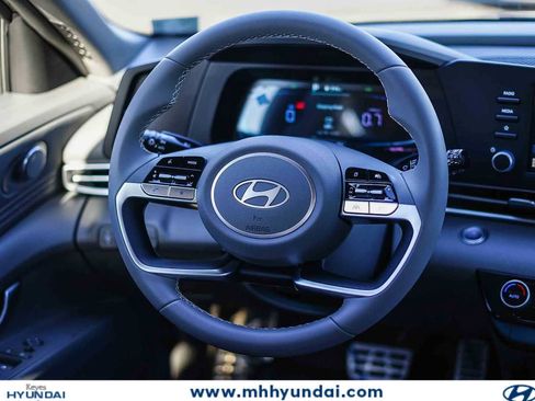 New 2026 Hyundai Elantra Sport FWD image 18