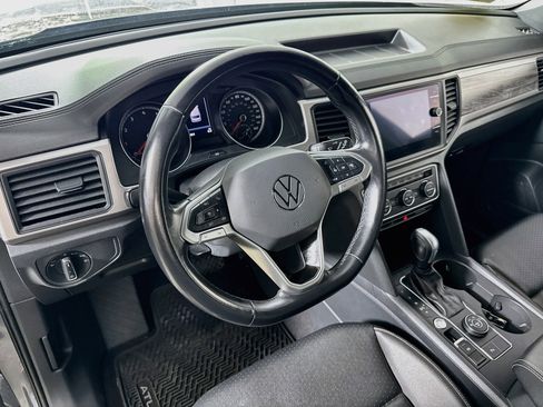 Used 2020 Volkswagen Atlas Cross Sport SE AWD/4WD image 12