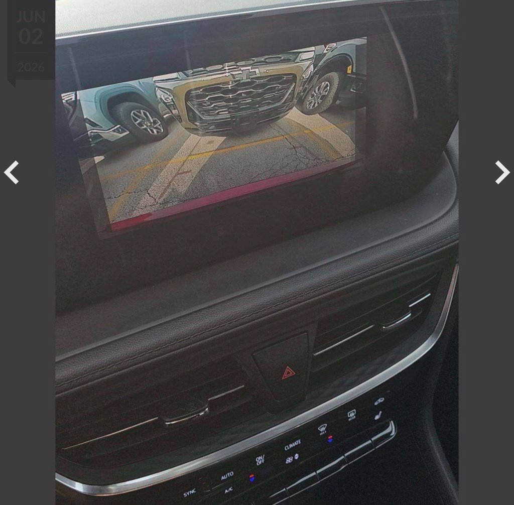 Used 2024 Buick Encore GX Avenir w/ Avenir Convenience Package FWD image 9