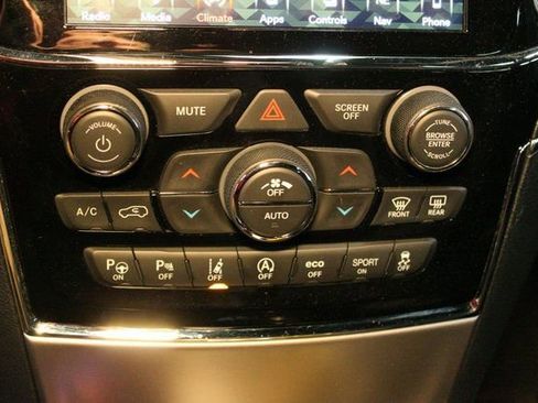 Used 2019 Jeep Grand Cherokee Trailhawk w/ Trailhawk Luxury Group image 28