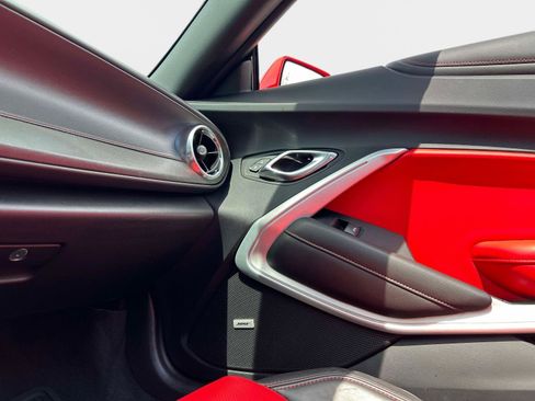 Used 2022 Chevrolet Camaro SS RWD image 18