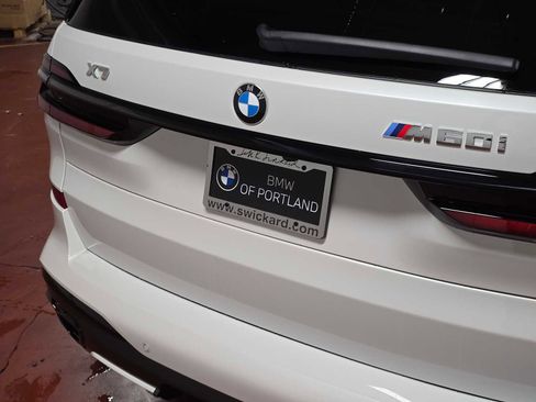 New 2026 BMW X7 M60i image 16