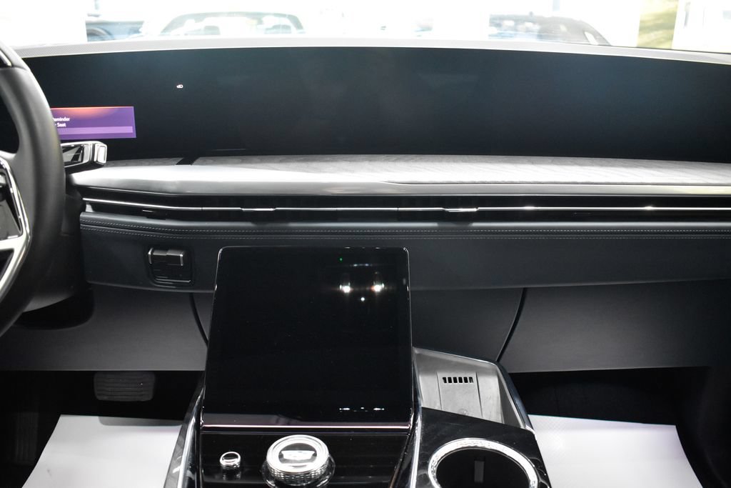 Used 2025 Cadillac Escalade IQ Luxury 2 w/ LPO, Premium Carpet Package AWD/4WD image 26