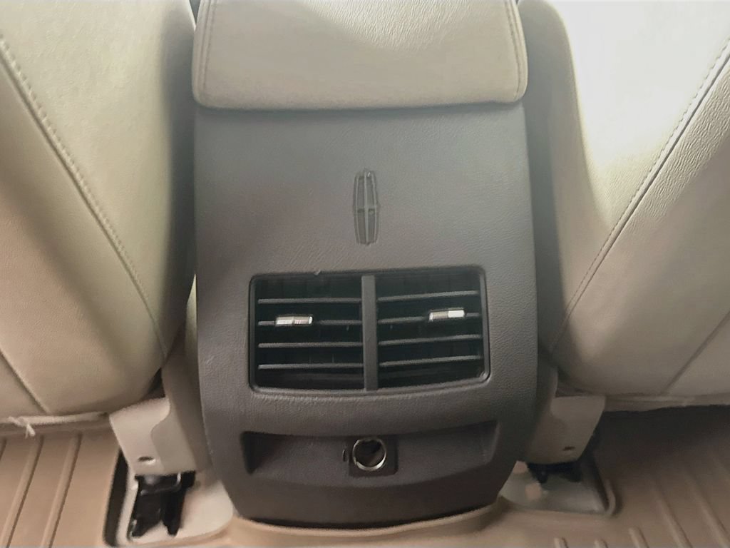 Used 2014 Lincoln MKX AWD image 23