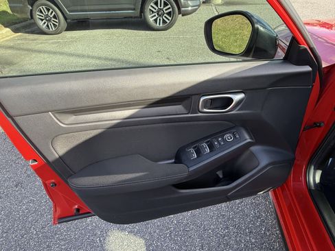 Used 2023 Honda Civic Sport image 11