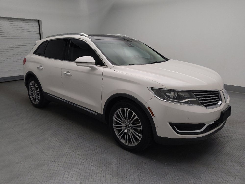 Used 2016 Lincoln MKX Reserve w/ Technology Package FWD image 11
