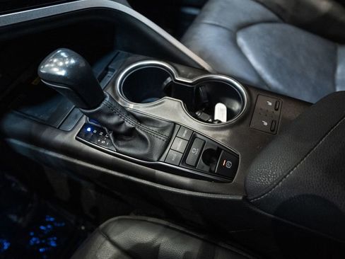 Used 2024 Toyota Camry XSE image 18