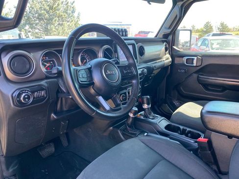 Used 2020 Jeep Gladiator Sport w/ Quick Order Package 24S AWD/4WD image 15
