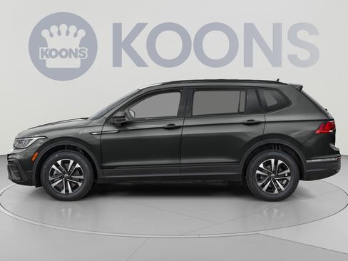 Used 2023 Volkswagen Tiguan S w/ Driver Assistance Package FWD image 4