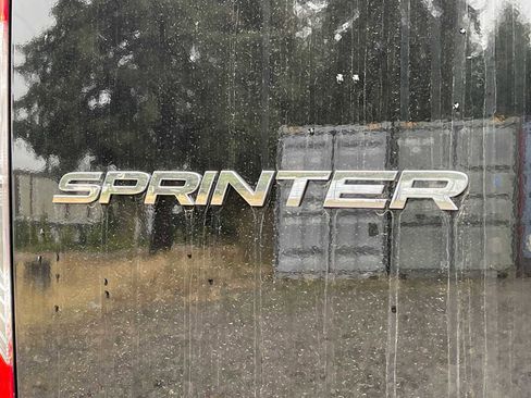 Used 2024 Mercedes-Benz Sprinter 2500 image 16