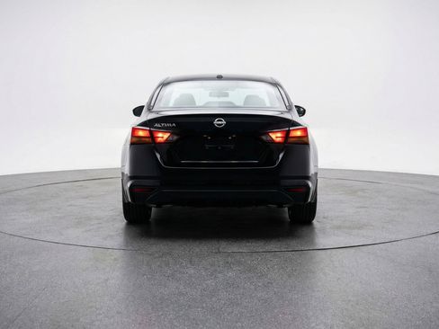 Used 2025 Nissan Altima 2.5 SV image 7