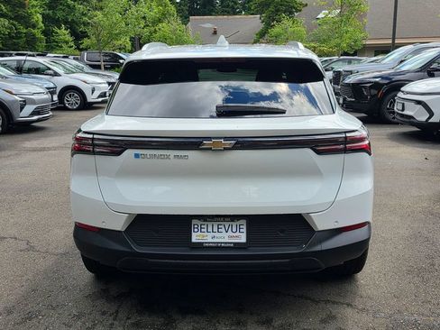 New 2026 Chevrolet Equinox EV LT AWD/4WD image 4