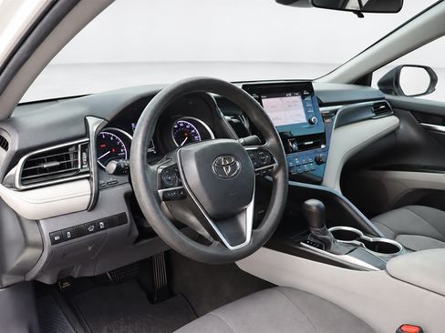 Used 2021 Toyota Camry LE w/ Carpet Mat Package (TMS) FWD image 26