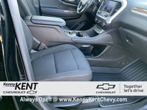 Certified 2023 GMC Acadia SLE w/ Driver Convenience Package image 16