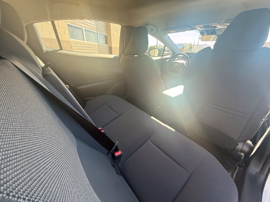 Used 2025 Toyota Prius Plug-In Hybrid FWD image 15