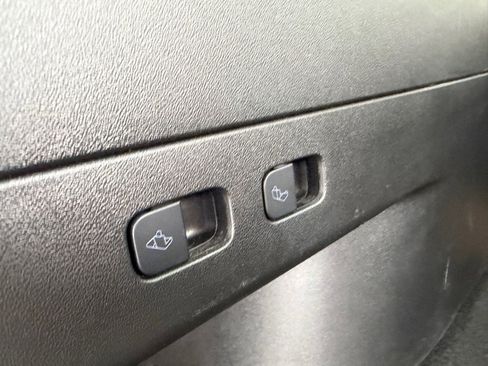 Used 2021 Tesla Model Y Long Range image 28