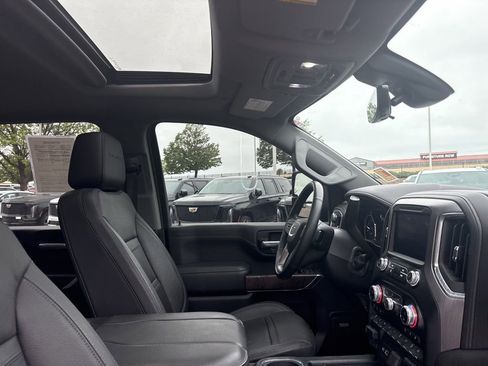 Used 2023 GMC Sierra 2500 Denali w/ Denali Black Diamond Edition AWD/4WD image 28
