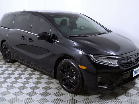 Certified 2025 Honda Odyssey Sport-L image 6