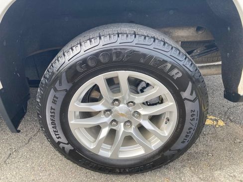 Used 2021 Chevrolet Silverado 1500 LT AWD/4WD image 35