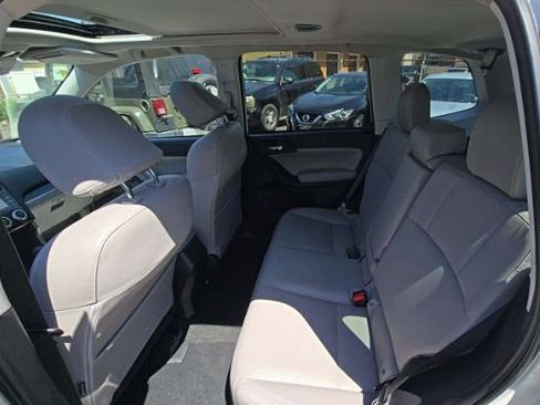 Used 2018 Subaru Forester 2.5i Limited AWD/4WD image 12
