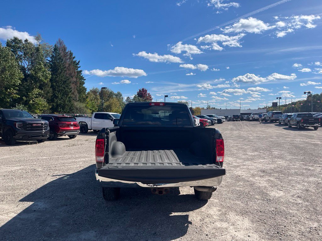 Used 2018 RAM 1500 ST w/ SXT Appearance Group AWD/4WD image 8