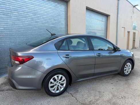 Used 2019 Kia Rio S FWD image 6