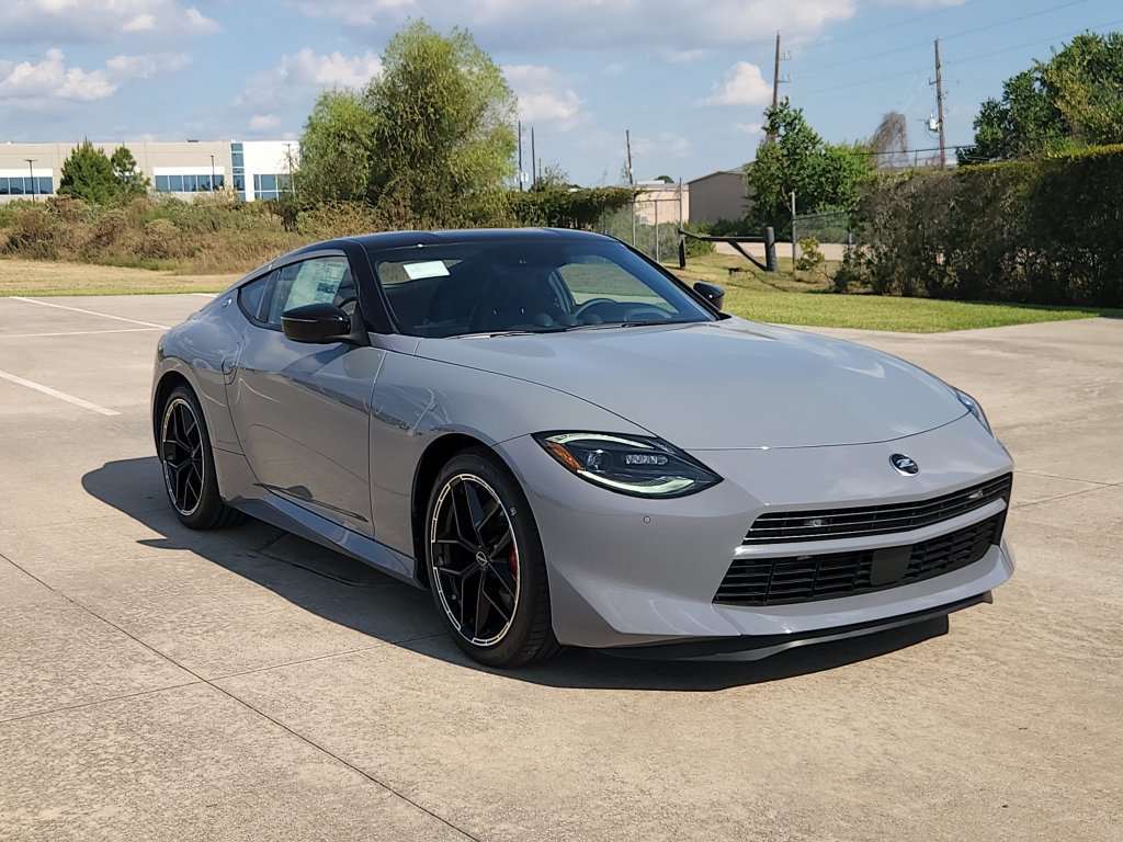 New 2027 Nissan Z Performance RWD image 3