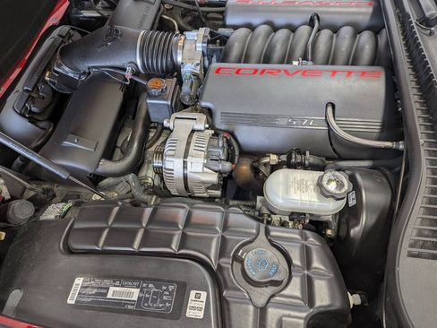 Used 2000 Chevrolet Corvette Convertible w/ Memory Pkg RWD image 17