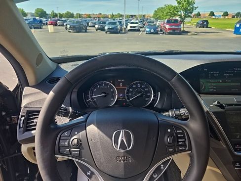 Used 2017 Acura MDX SH-AWD w/ Advance Package image 13