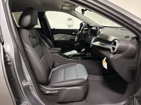 New 2026 Chevrolet Trax LT w/ LT Convenience Package FWD image 21