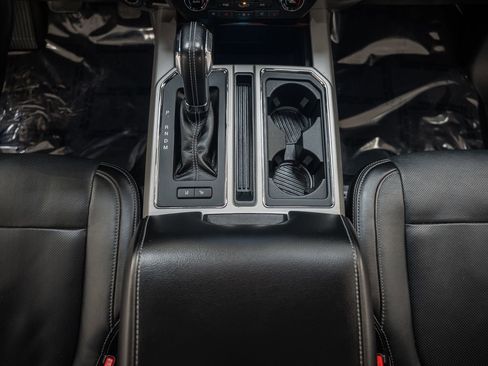 Used 2017 Ford F150 Lariat w/ Equipment Group 502A Luxury image 37