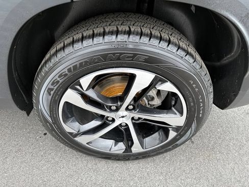 Used 2024 Chevrolet Trax RS w/ Driver Confidence Package FWD image 12