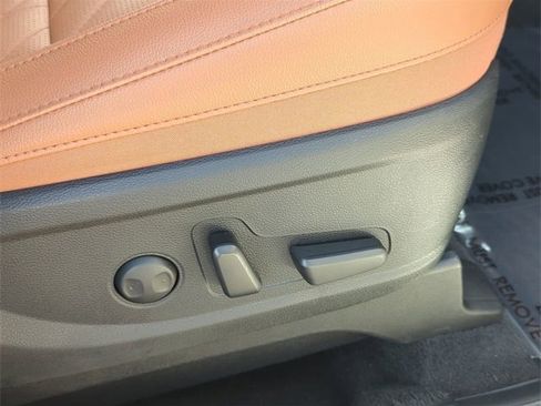 Used 2025 Kia Telluride AWD image 13