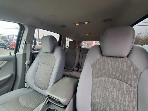 Used 2014 Chevrolet Traverse LS FWD image 22