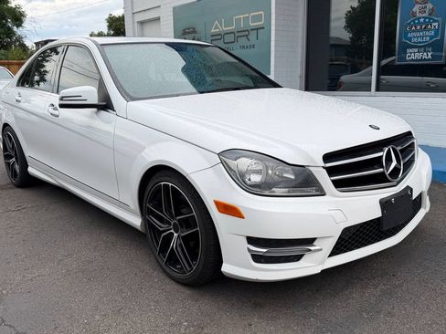 Used 2014 Mercedes-Benz C 300 4MATIC Sedan image 1