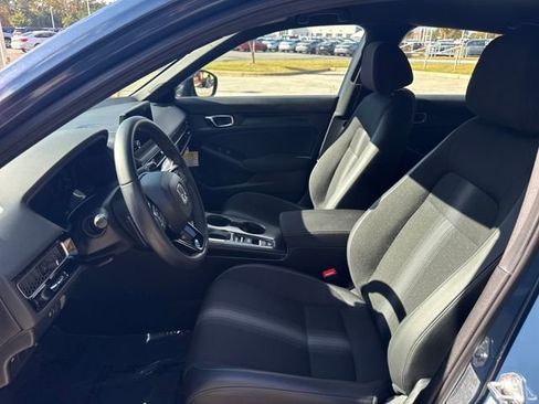 Used 2025 Honda Civic Sport image 13